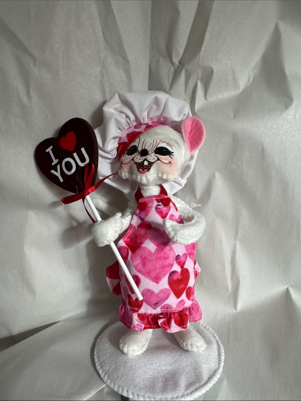 Annalee Pink Heart Mouse Doll with Heart Sign